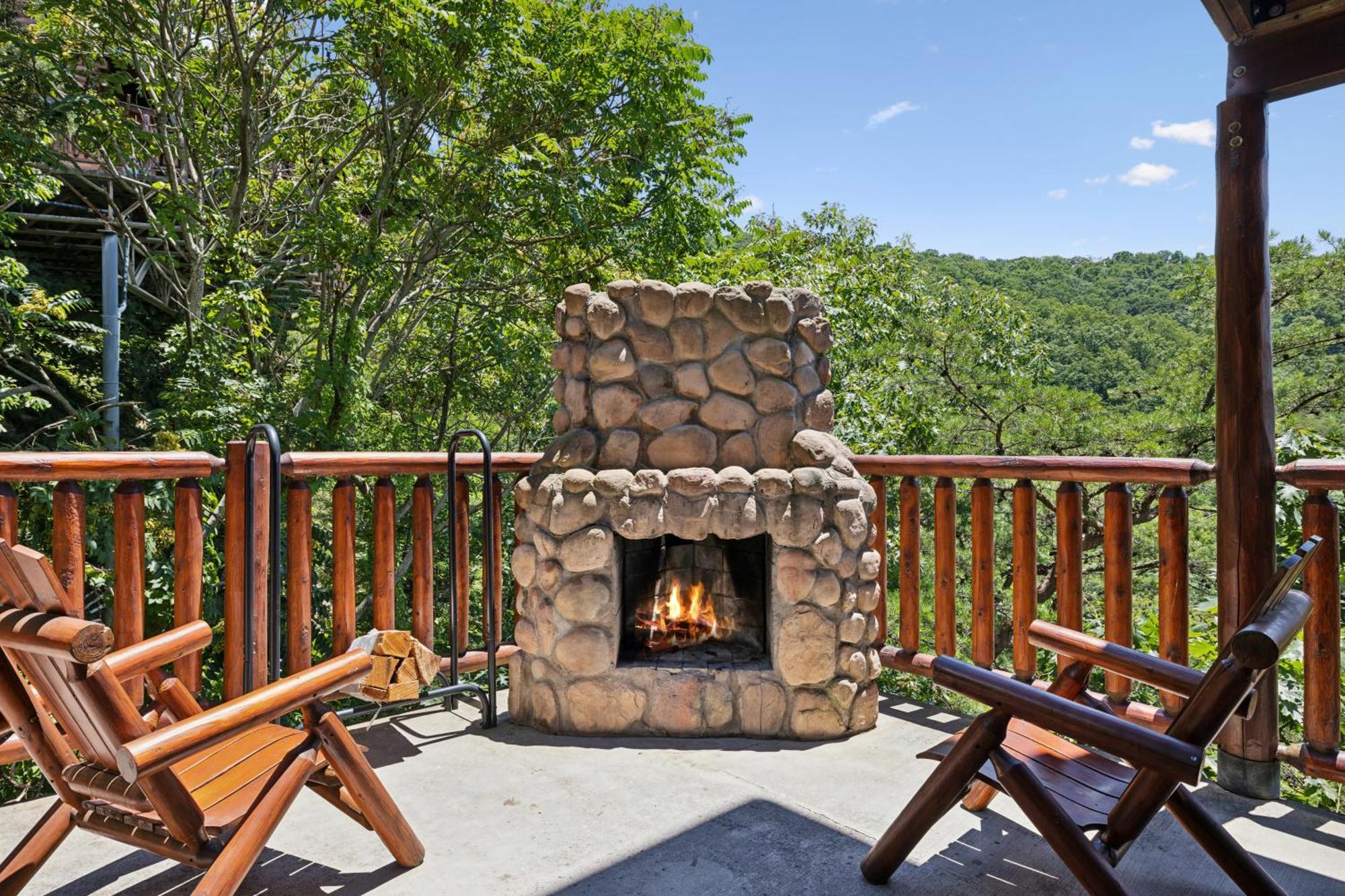 Amazing Views, Pool, Hot Tub, Game Room Sevierville Exterior foto